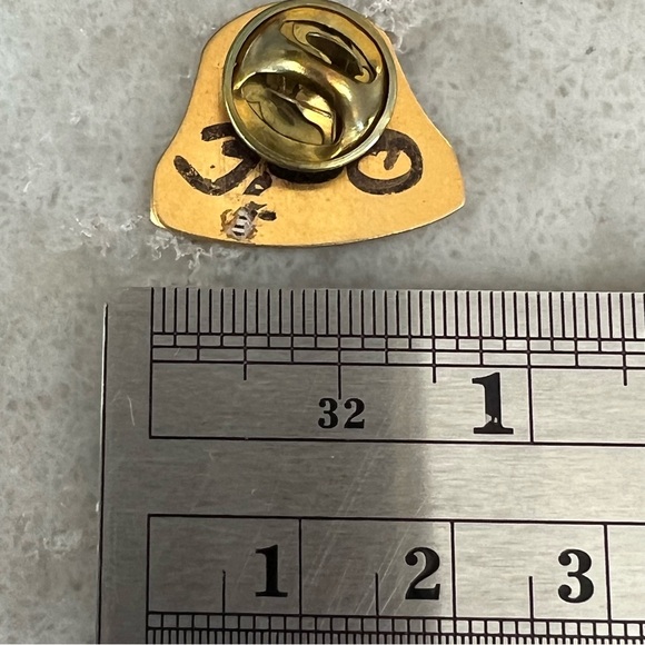 City of San Bruno California Enamel Pin - Picture 2 of 2